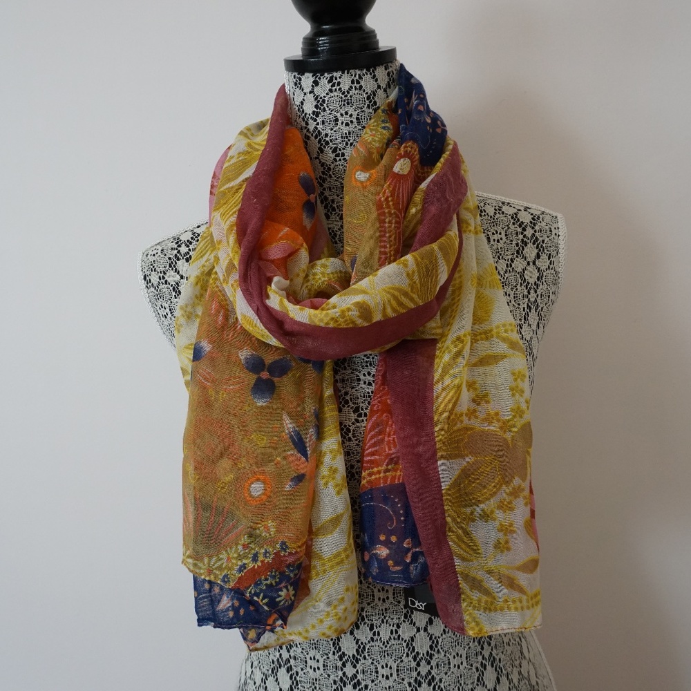 D&Y Multi Colour Floral Pattern Fashion Scarf